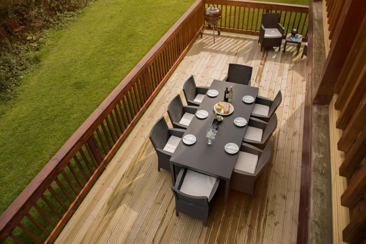 Skylark Sleeps 8 Private Hot Tub & Dogs Welcome Nr Padstow, Resort Pool Bar & Watersports St Columb Major Eksteriør billede